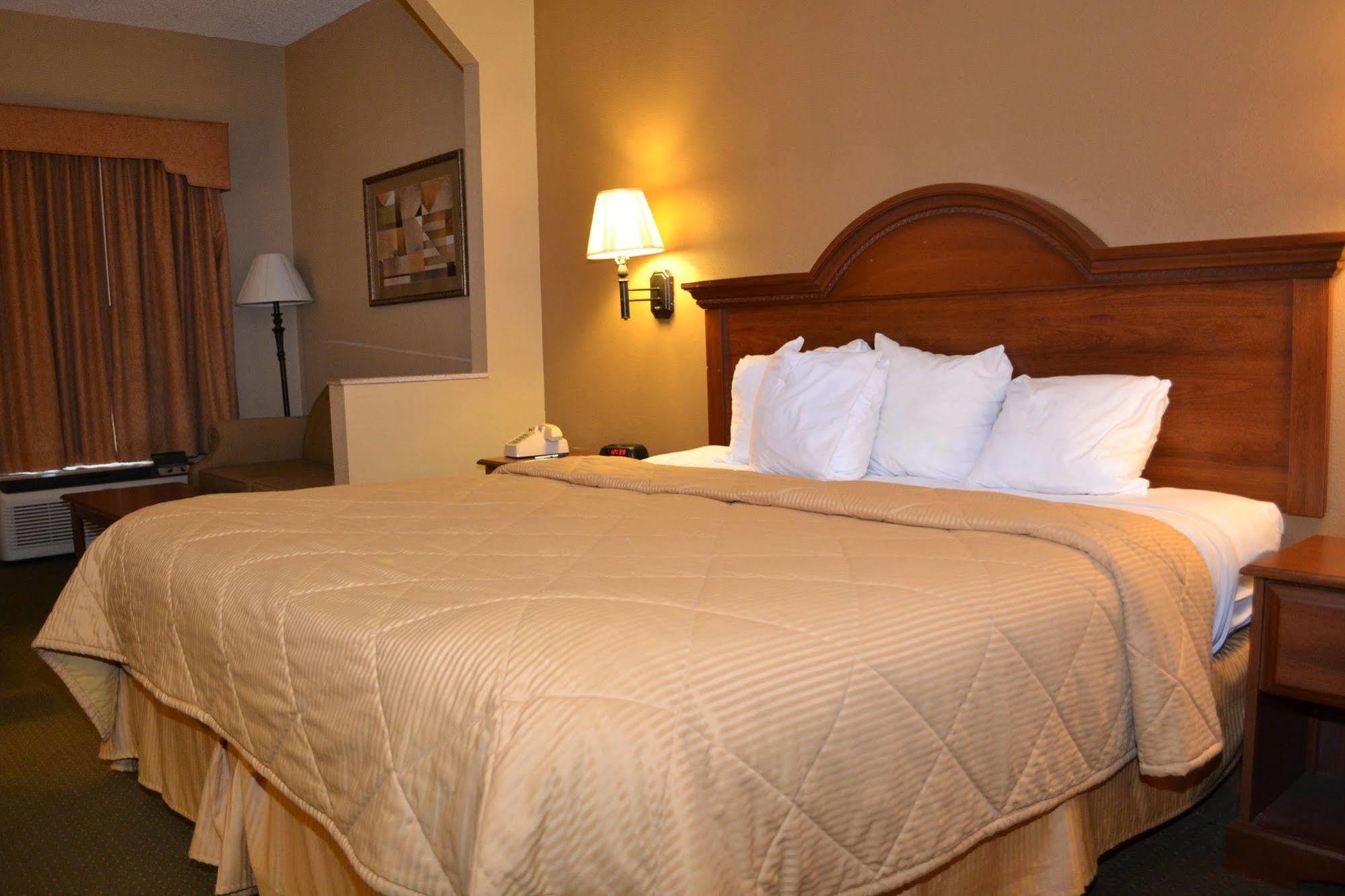 Fairview Inn&suites