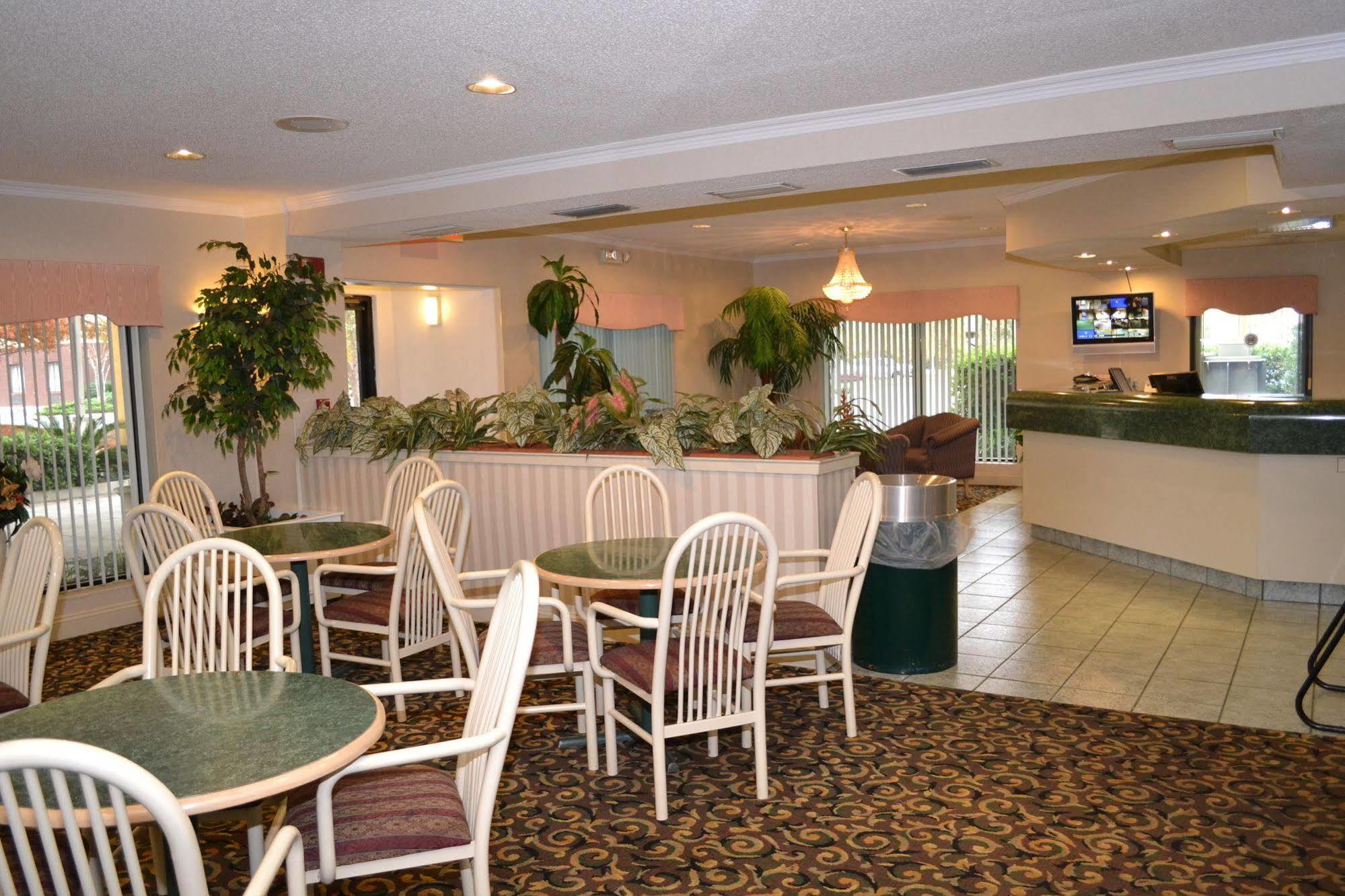 Motel Fairview Inn&suites 3*
